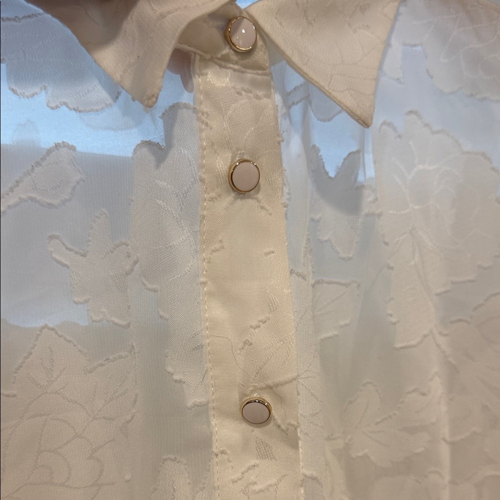 NWOT Ellen Tracy White Floral Blouse - Picture 3 of 8